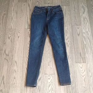 Beautiful jeans by old Navy 🍀💕🌸